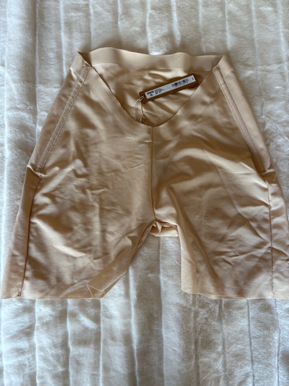 SKIMS Sheer Sculpt Low Back Short